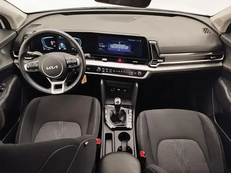 Usado Kia Sportage 136 CV (100 kW) 2024 Blanco SUV