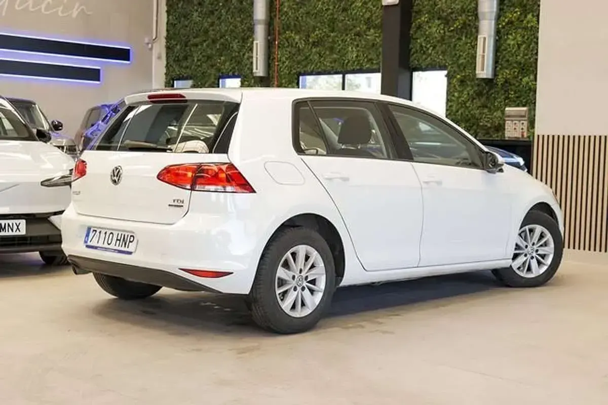 Usado VW Golf Plus Cross Advance 105 CV (77 kW) 2013 Blanco Monovolumen