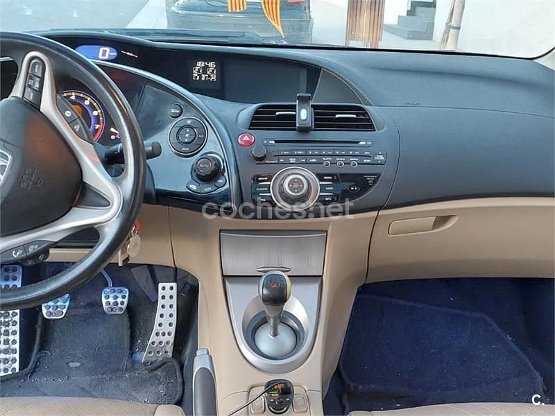 Negro Usado 2006 Honda Civic Executive Berlina | 7990 € (Precio justo) - Imagen 1/4