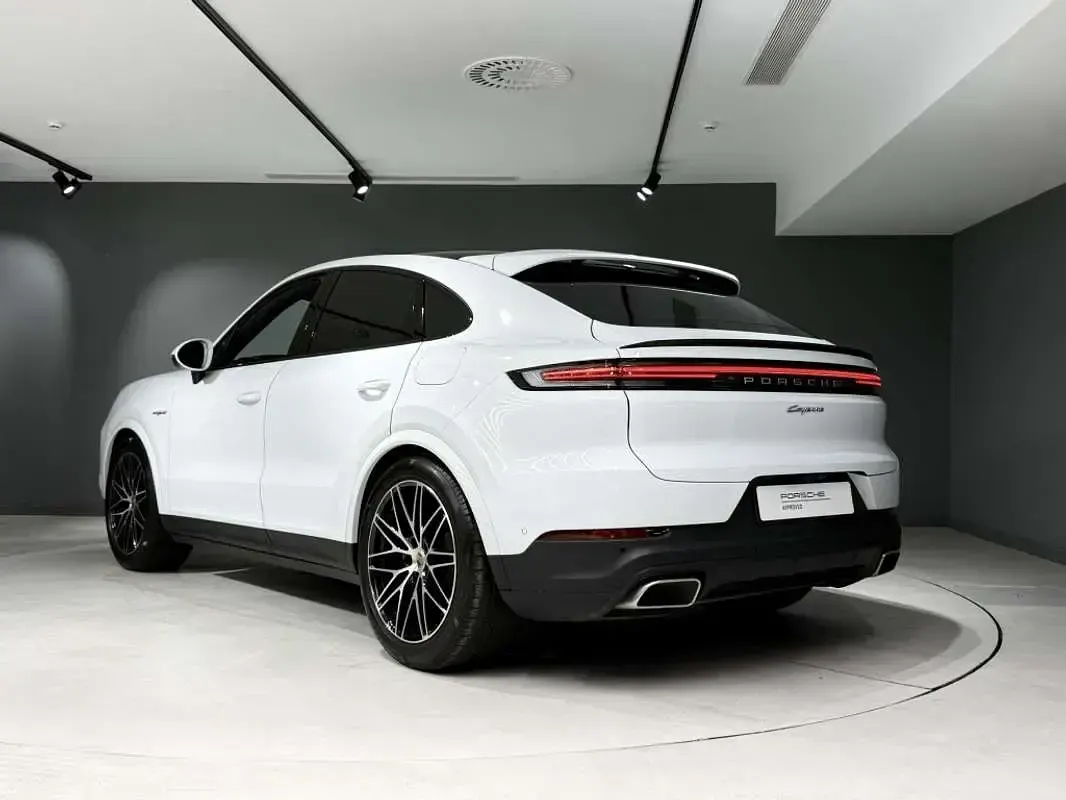 Usado Porsche Cayenne 470 CV (345 kW) 2024 Blanco SUV