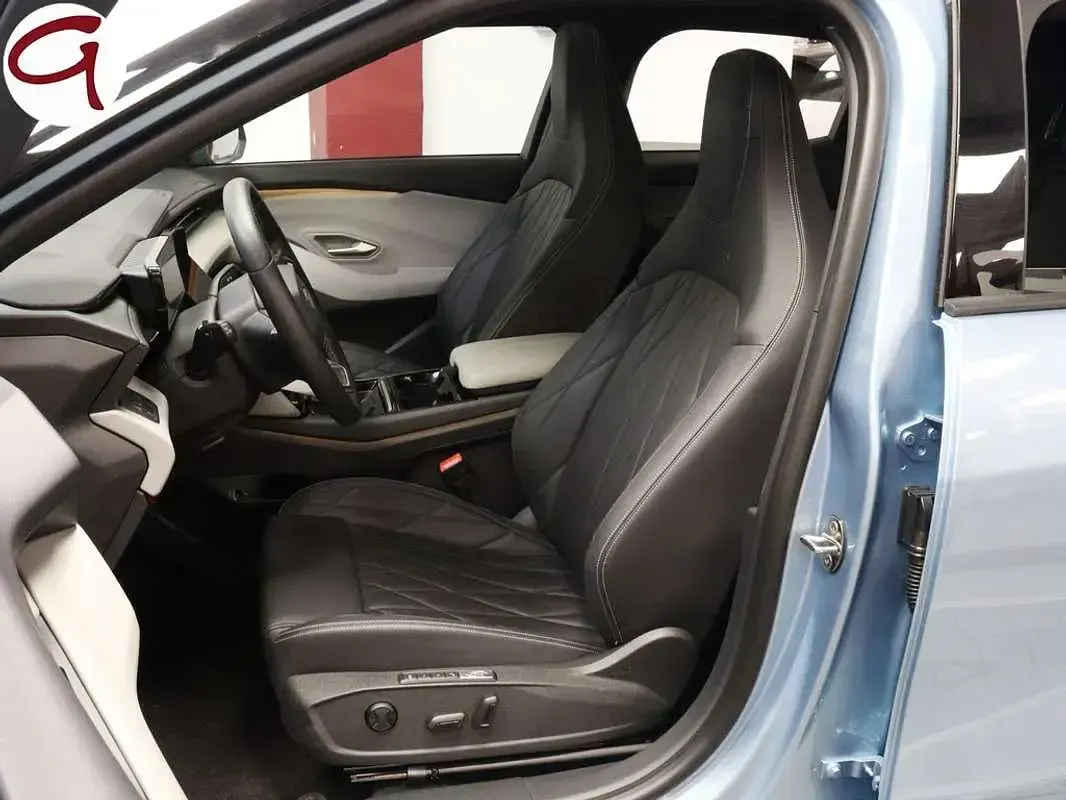 Begagnad Ford Explorer Premium 210 kW (286 HK) 2024 Blå SUV