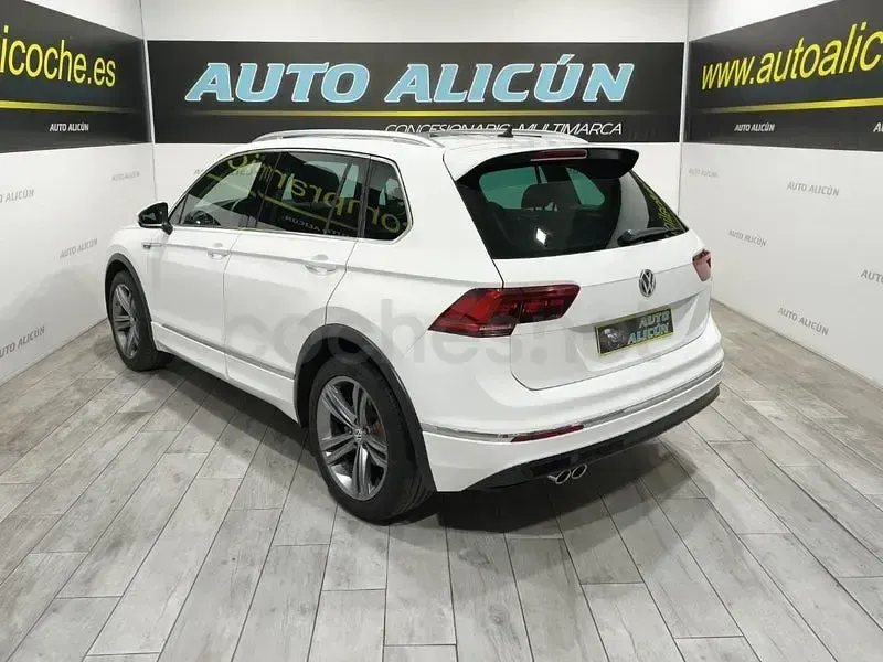 Usado VW Tiguan Sportline 150 CV (110 kW) 2017 Blanco SUV