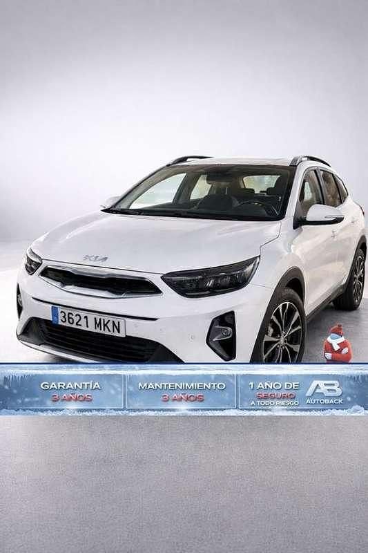 Blanco Usado 2023 Kia Stonic Style SUV | 12.163 € (Buen precio) - Imagen 1/2