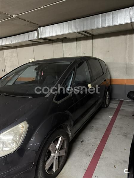 Usado Ford S-MAX Trend 125 CV (91 kW) 2008 Gris / plata Monovolumen