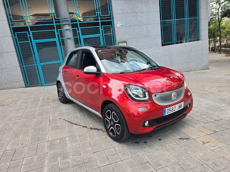 Rojo Usado 2016 Smart ForFour Passion Berlina | 7200 € (Un poco caro) - Imagen 1/4