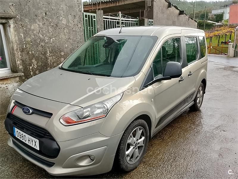 Usado Ford Tourneo Connect Titanium 115 CV (84 kW) 2013 Beige Monovolumen