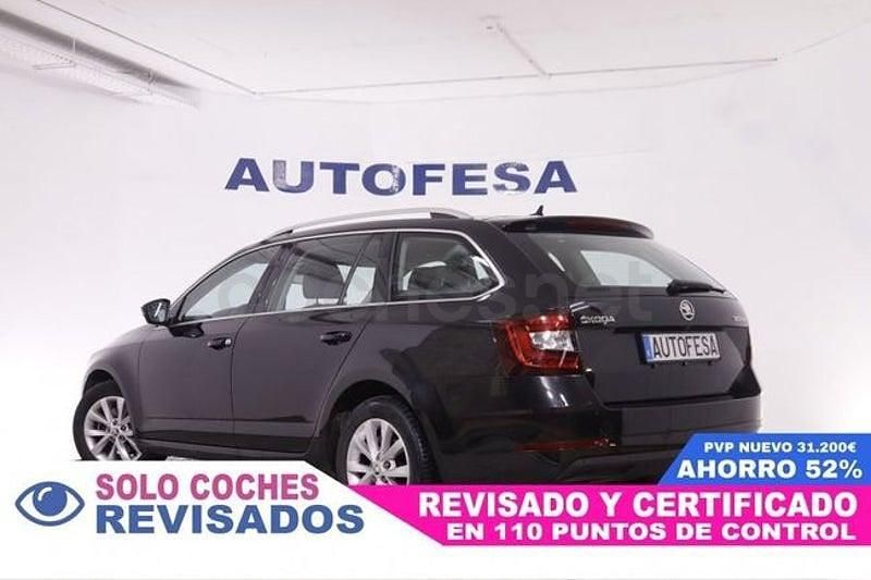 Usado Skoda Octavia Ambition 115 CV (84 kW) 2019 Negro Familiar