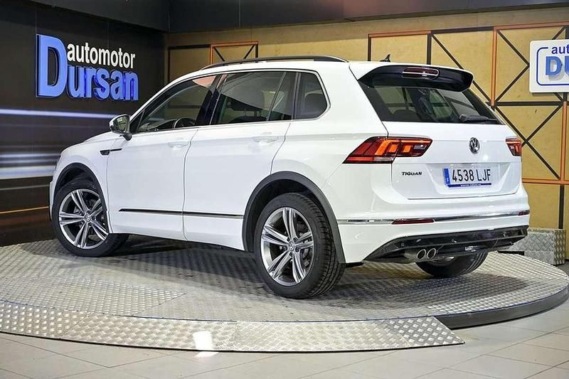 Usado VW Tiguan Advance 151 CV (111 kW) 2020 Gris SUV