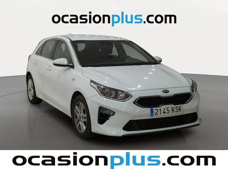 Usado Kia Ceed 120 CV (88 kW) 2018 Blanco Utilitario