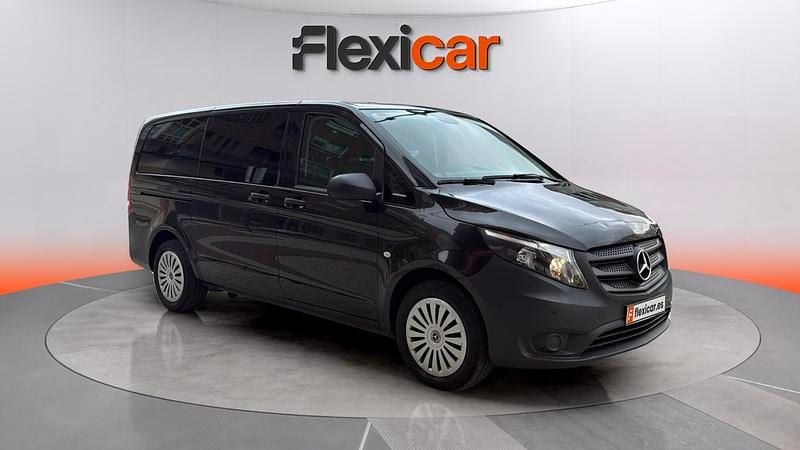 Usado Mercedes Vito 136 CV (100 kW) 2023 Negro Van