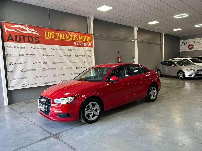 Usado Audi A3 Advanced Plus 116 CV (85 kW) 2021 Rojo Berlina