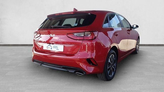 Nuevo Kia Ceed 100 CV (73 kW) 2025 Rojo Utilitario