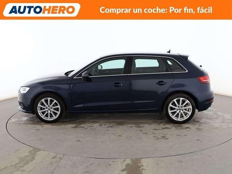 Usado Audi A3 Design 116 CV (85 kW) 2017 Azul Berlina