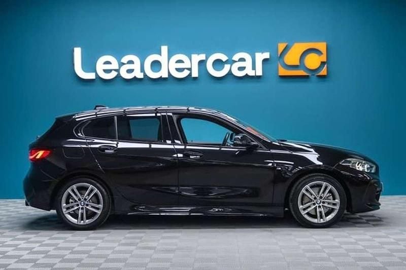 Usado BMW 118 M Sport 150 CV (110 kW) 2023 Negro Utilitario