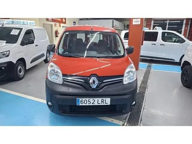 Begagnad Renault Kangoo 80 HK (58 kW) 2021 Röd Kombi