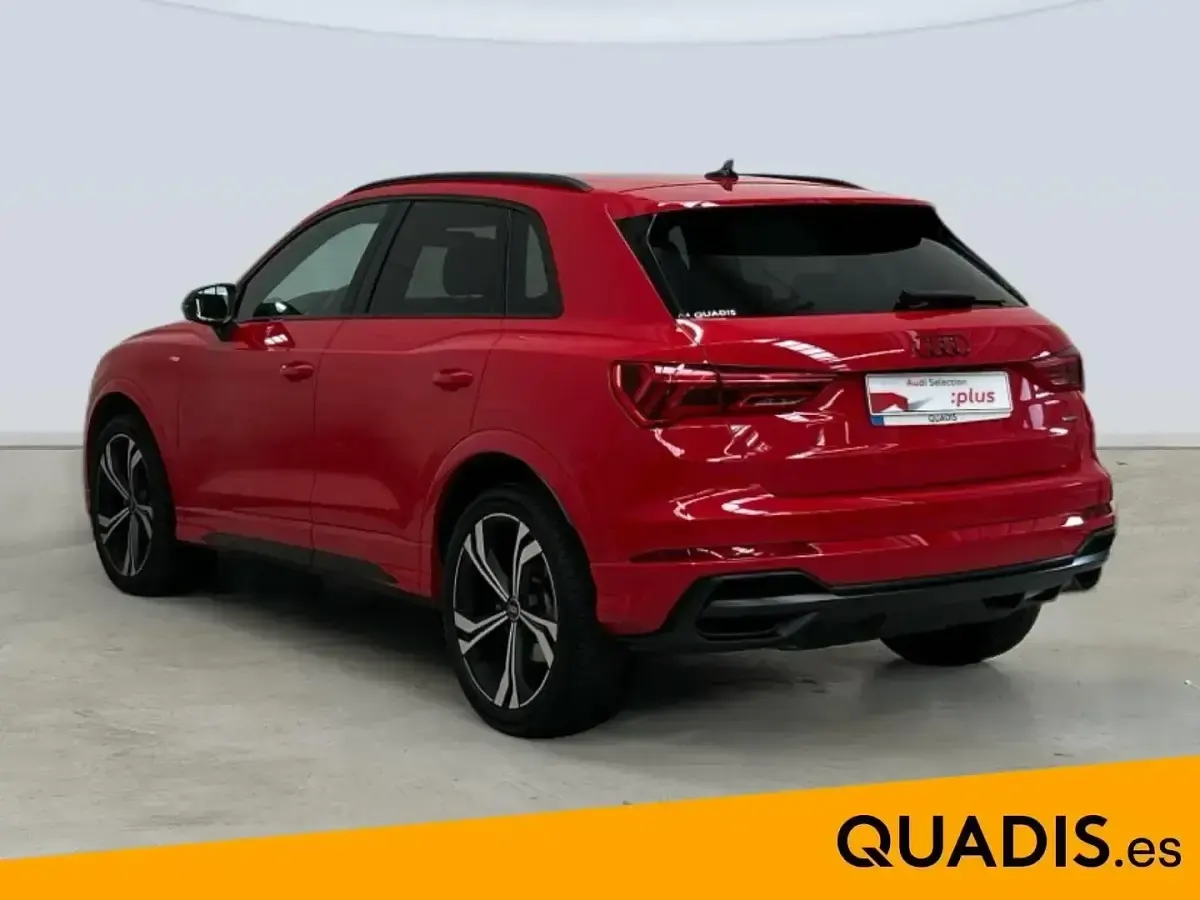 Usado Audi Q3 Ambiente 190 CV (139 kW) 2022 Rojo SUV
