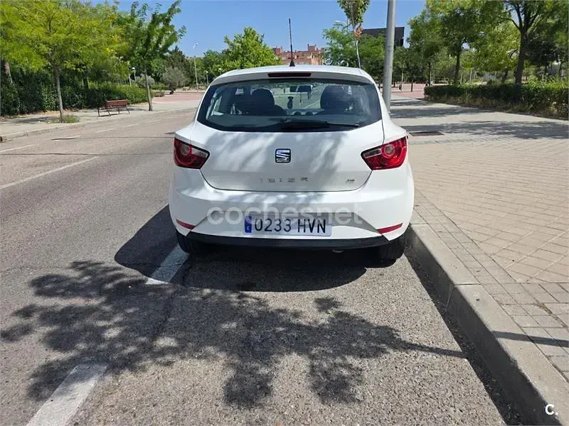 Usado Seat Ibiza SC Reference 85 CV (62 kW) 2014 Blanco Utilitario