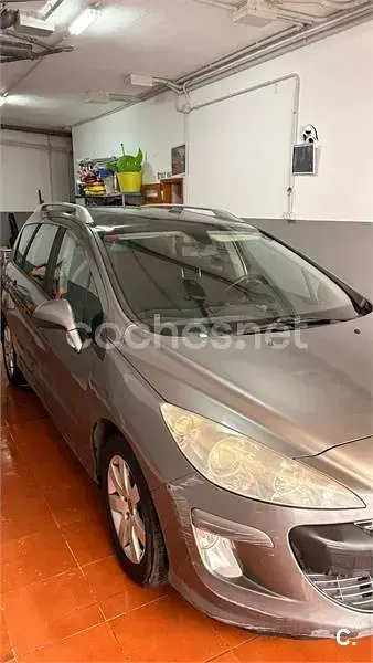 Usado Peugeot 308 SW 110 CV (80 kW) 2010 Gris / plata Familiar