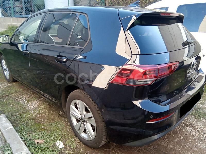 Usado VW Golf VIII Life 130 CV (95 kW) 2022 Negro Berlina