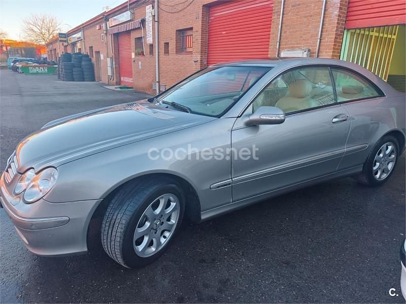 Beige Usado 2004 Mercedes CLK270 Elegance Coupe | 8000 € (Caro) - Imagen 1/4