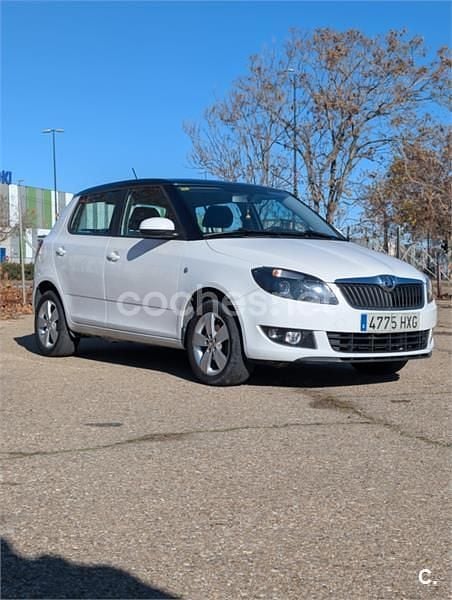Usado Skoda Fabia 69 CV (50 kW) 2014 Blanco Berlina
