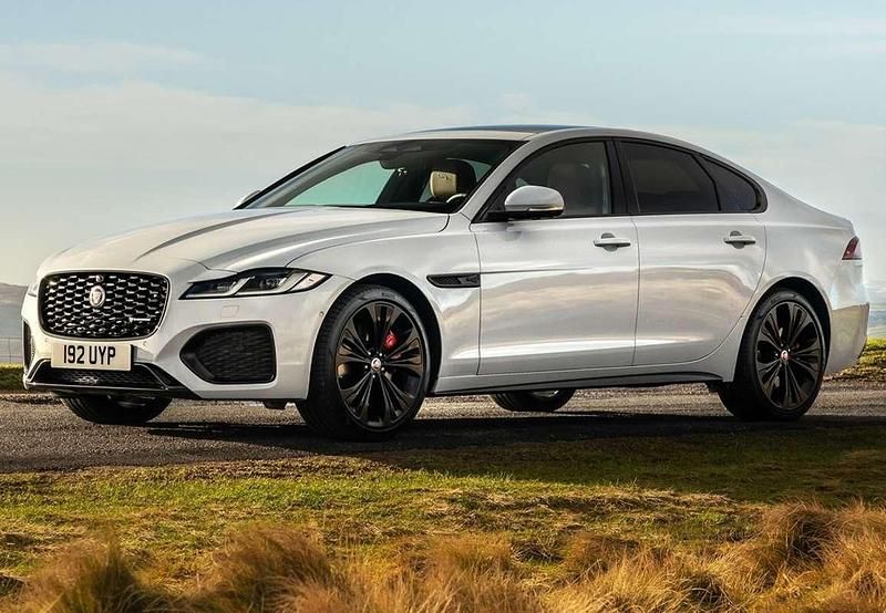 Usado Jaguar XF Premium Luxury 200 CV (147 kW) 2013 Plateado Berlina