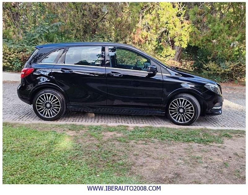 Usado Mercedes B250e 131 kW (179 CV) 2016 Negro Monovolumen