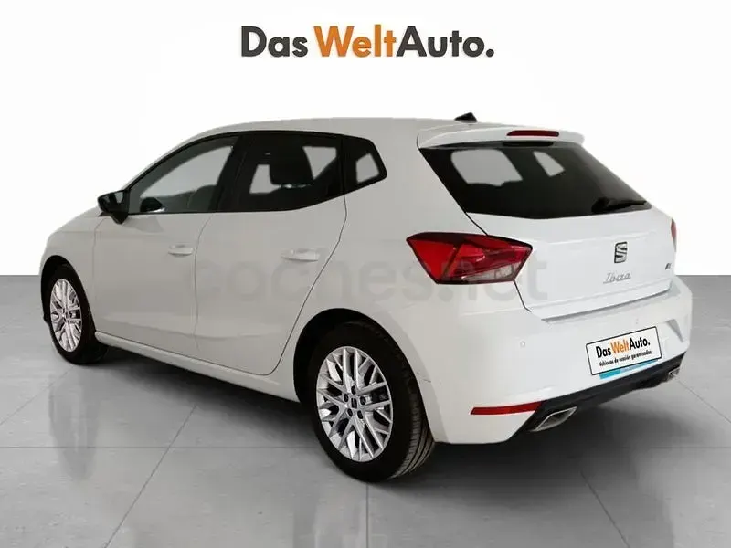 Usado Seat Ibiza FR 115 CV (84 kW) 2024 Blanco Utilitario