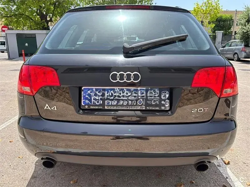Usado Audi A4 S-Line 200 CV (147 kW) 2005 Negro Familiar