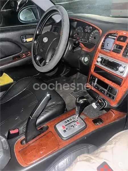Usado Hyundai Sonata GLS 172 CV (126 kW) 2005 Gris / plata Berlina