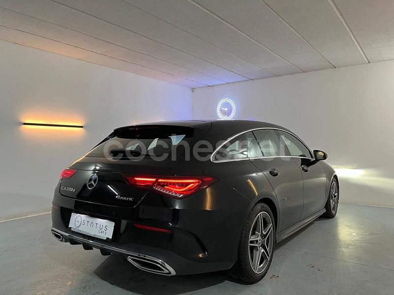 Usado Mercedes CLA220 Shooting Brake 190 CV (139 kW) 2021 Negro Familiar