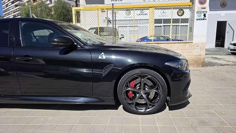 Usado Alfa Romeo Giulia Quadrifoglio 510 CV (375 kW) 2021 Negro Berlina
