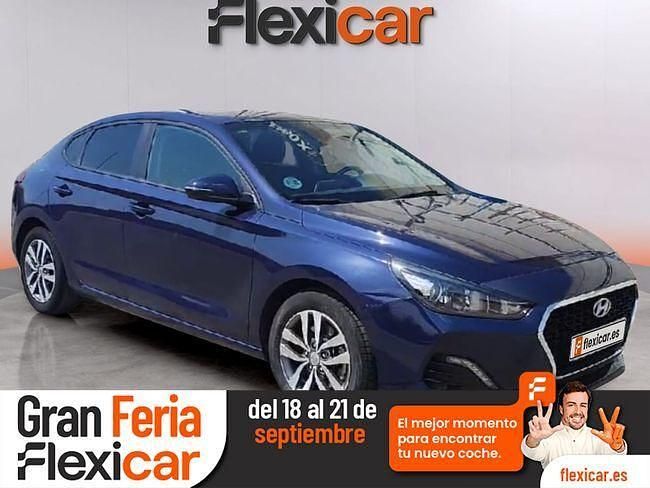 Azul Usado 2020 Hyundai i30 Berlina | 15.490 € (Precio justo) - Imagen 1/4