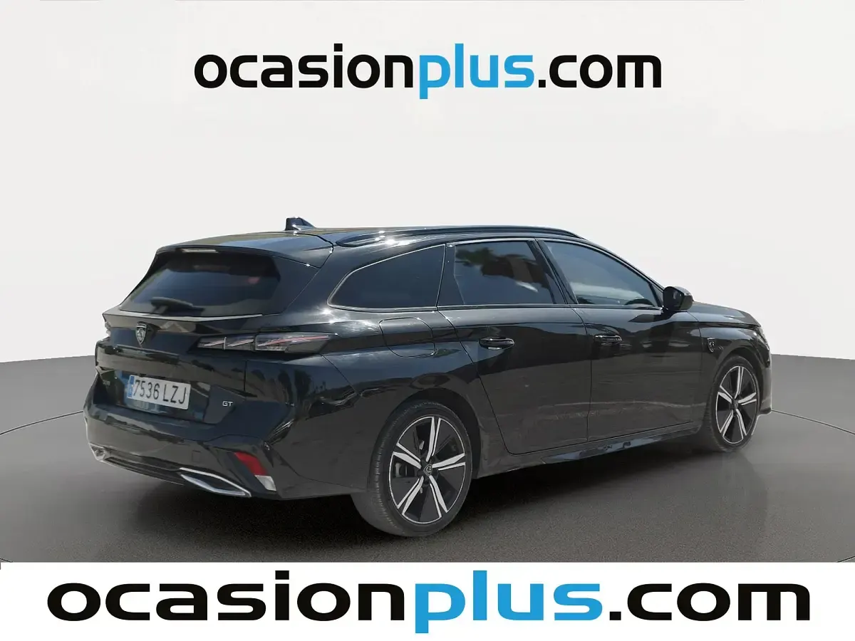 Usado Peugeot 308 SW GT 131 CV (96 kW) 2022 Negro Familiar
