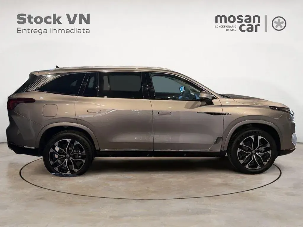 Nuevo MG MGS9 299 CV (219 kW) 2026 Plateado SUV