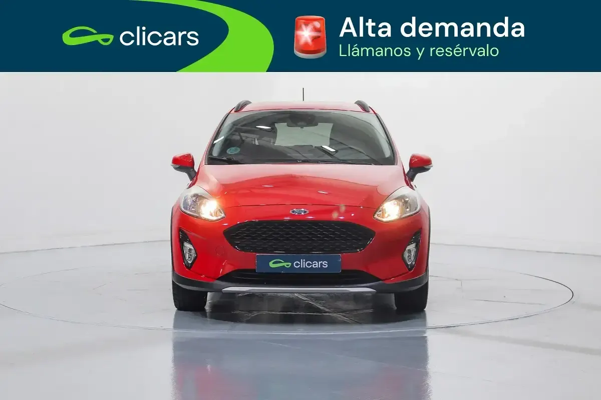 Usado Ford Fiesta Active 100 CV (73 kW) 2019 Rojo Utilitario