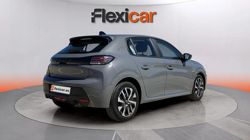 Usado Peugeot 208 Active 102 CV (75 kW) 2024 Gris Utilitario