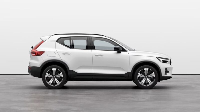Usado Volvo XC40 Plus 211 CV (155 kW) 2023 Blanco SUV