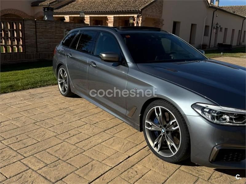 Usado BMW M550 381 CV (280 kW) 2018 Gris / plata Berlina