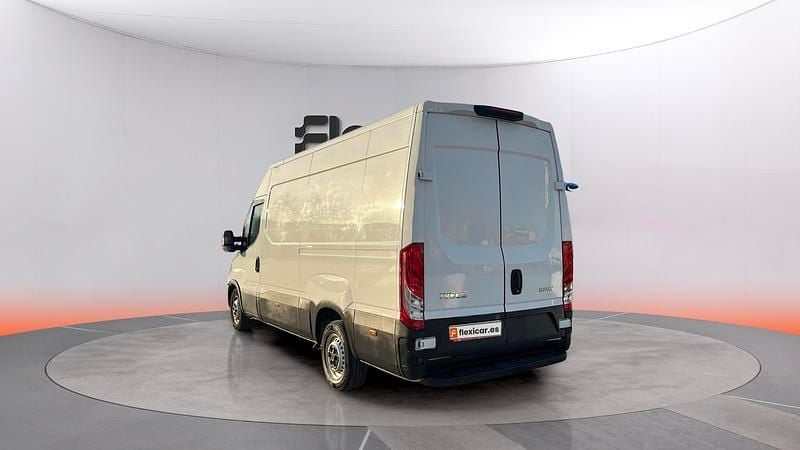 Usado Iveco Daily 156 CV (114 kW) 2023 Blanco