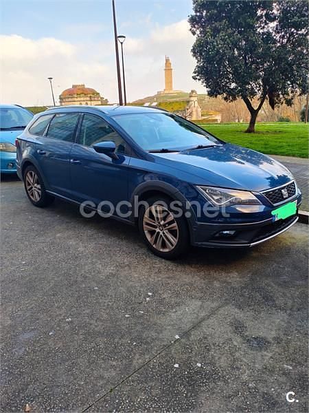 Usado Seat Leon X-Perience Xperience 125 CV (91 kW) 2016 Azul Familiar