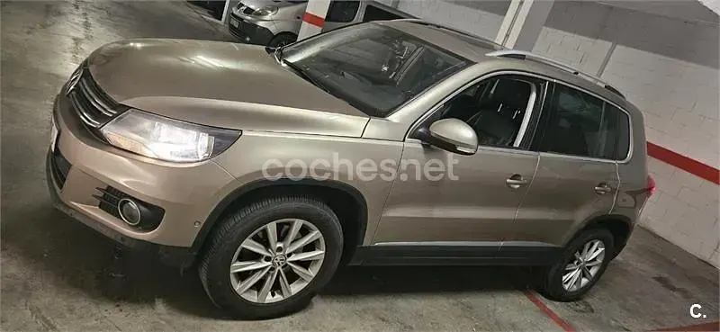 Usado VW Tiguan 140 CV (102 kW) 2013 Beige SUV