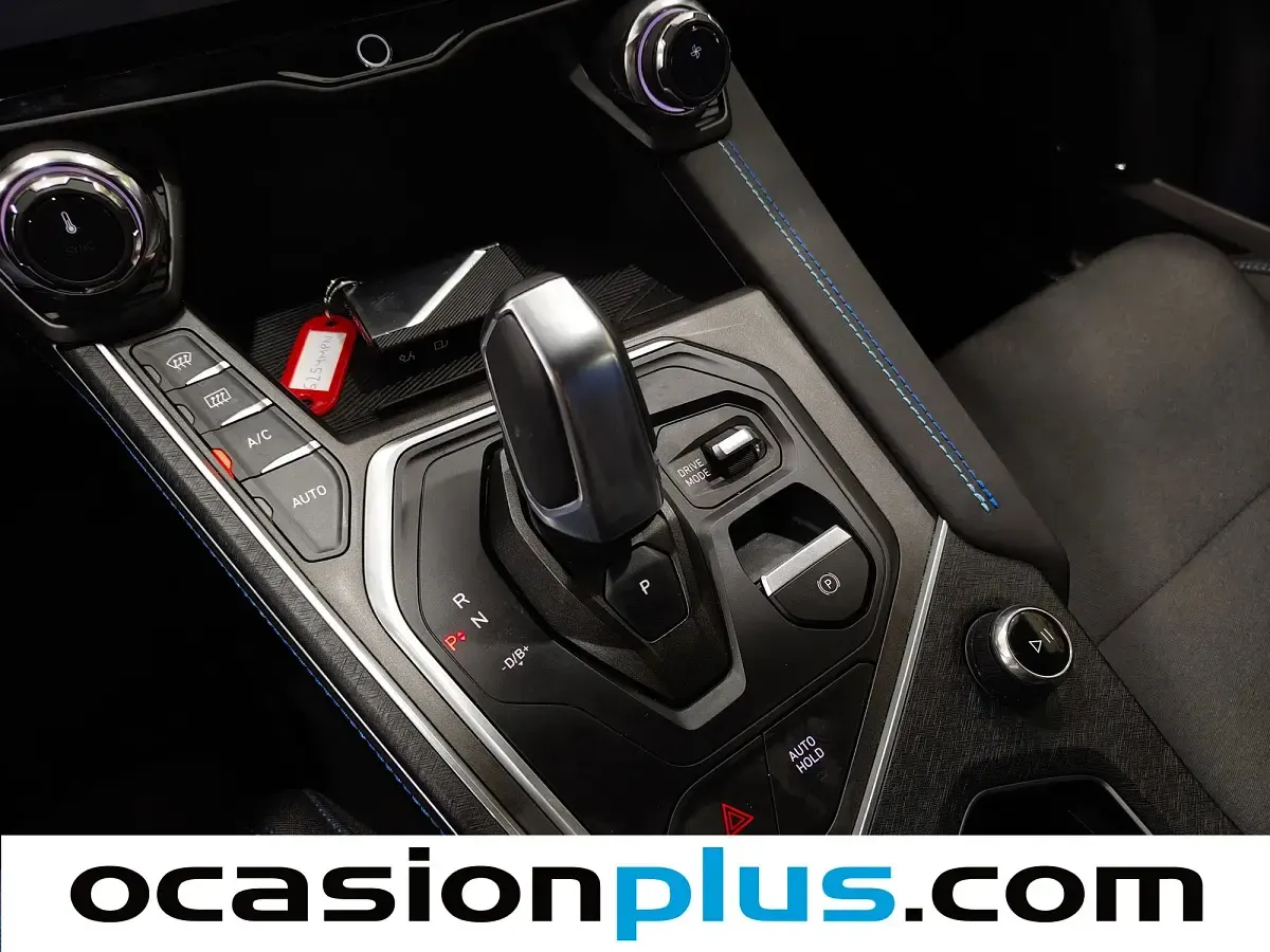 Usado Lynk & Co 01 261 CV (191 kW) 2024 Azul SUV