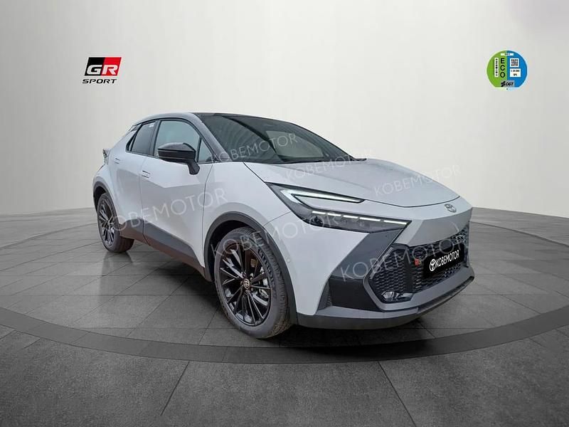 Gris Nuevo 2025 Toyota C-HR+ Plus SUV | 41.690 € - Imagen 1/4
