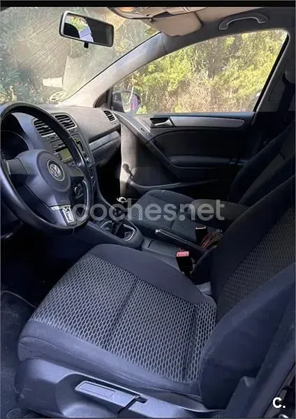 Usado VW Golf VII 105 CV (77 kW) 2012 Negro Berlina