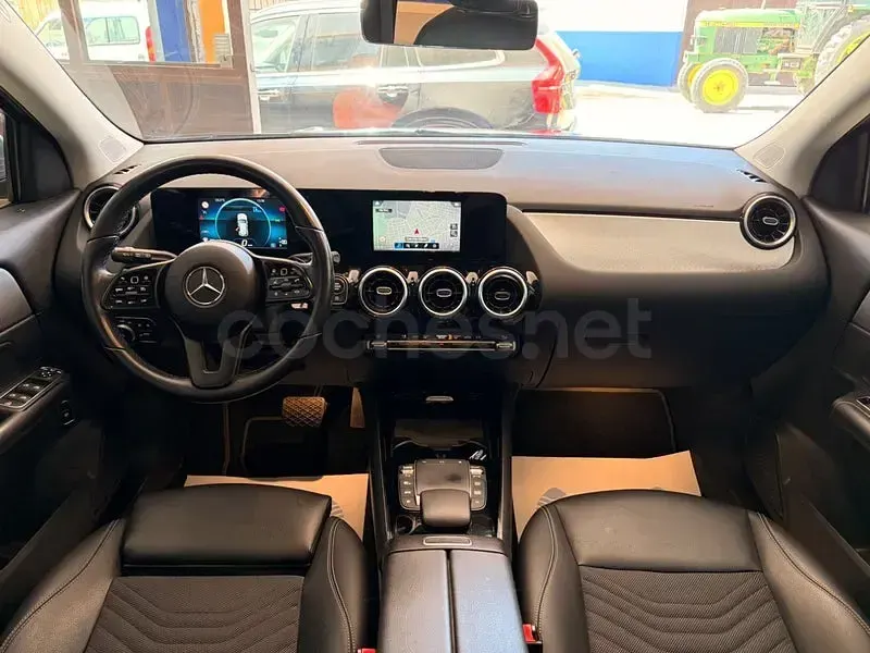 Usado Mercedes GLA200 150 CV (110 kW) 2021 Gris / plata SUV