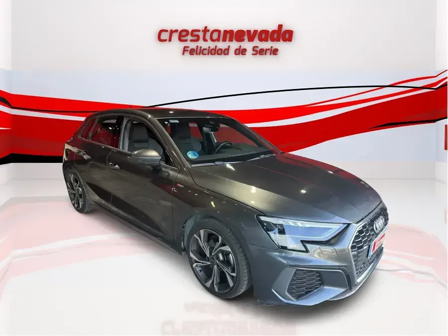 Usado Audi A3 Sportback S-Line 150 CV (110 kW) 2024 Gris / plata Utilitario