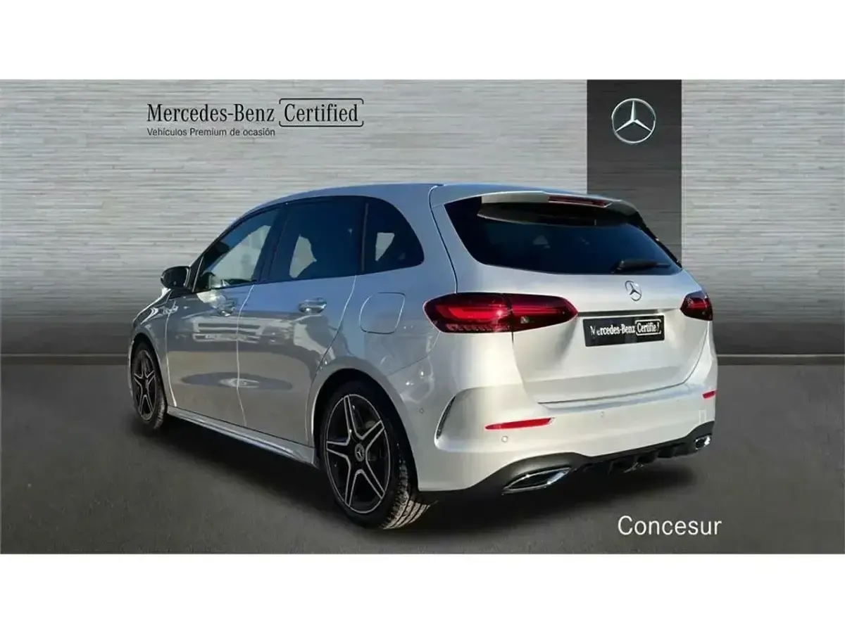 Usado Mercedes B250e 217 CV (159 kW) 2025 Negro Monovolumen