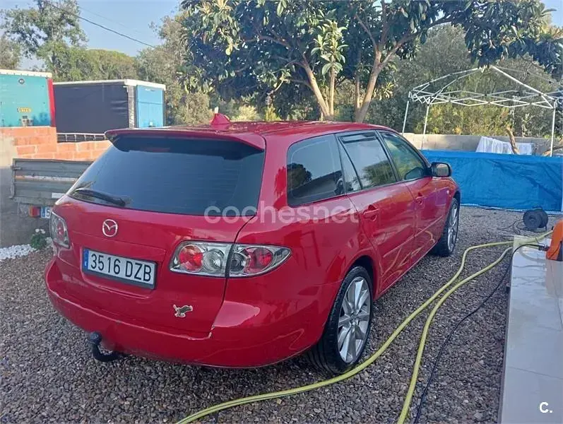 Usado Mazda 6 Sportive 143 CV (105 kW) 2006 Rojo Familiar