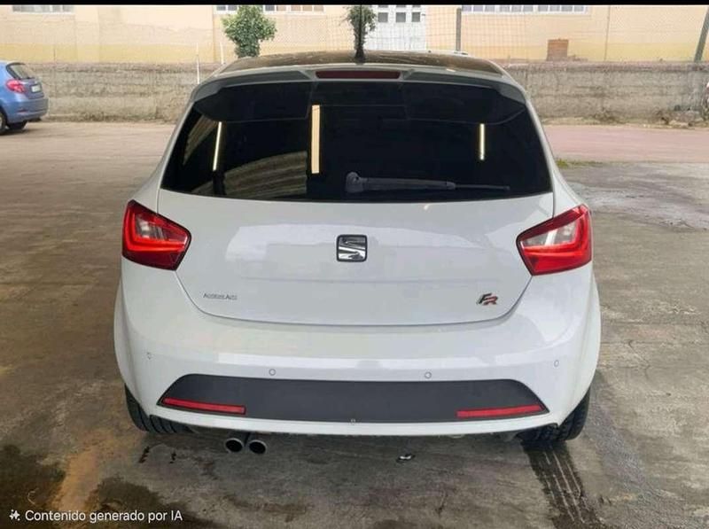 Usado Seat Ibiza FR 105 CV (77 kW) 2014 Blanco Utilitario